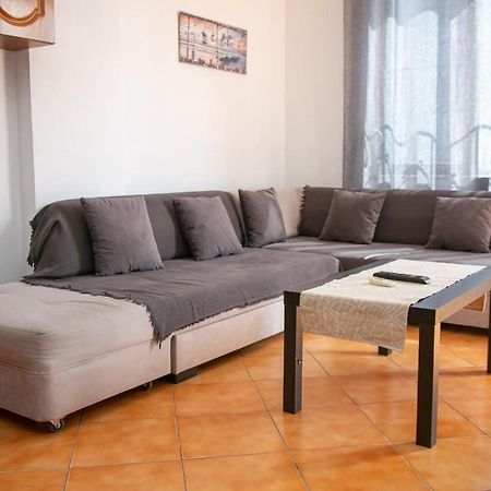 A&B Apartment غوليم المظهر الخارجي الصورة